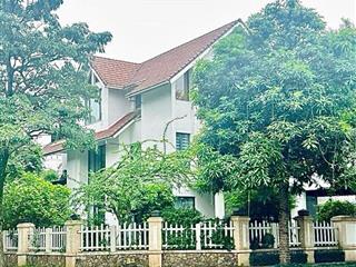Bán biệt thự hoa sữa 8 nhà 650m lô góc mặt tiền 45m vinhomes riverside, giá thỏa thuận