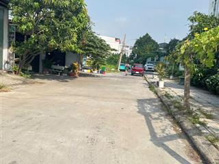 Nhà mặt tiền khu lê bôi, 2 tầng, nhà còn mới sổ hồng riêng pháp lý đầy đủ