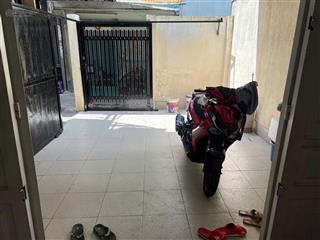 Nhà to 87.4m2 cửa rộng sổ riêng, hẻm lương văn can p.15 q.8, 2 tầng kiên cố có sân đậu xe trước nhà