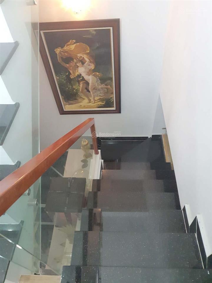 Chủ ngộp! bán nhanh nhà 4 tầng| 5 phòng ngủ| hẻm xe ba gác đường âu dương lân quận 8