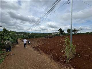 Bán đất tân châu, di linh, lâm đồng với diện tích 215m2 giá siêu rẻ chỉ 370 triệu, 1 lô duy nhât