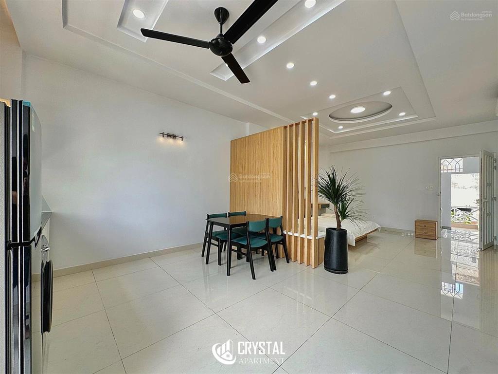  căn hộ studio tách bếp có cửa sổ và ban công  full nội thất  aeonmall tân phú