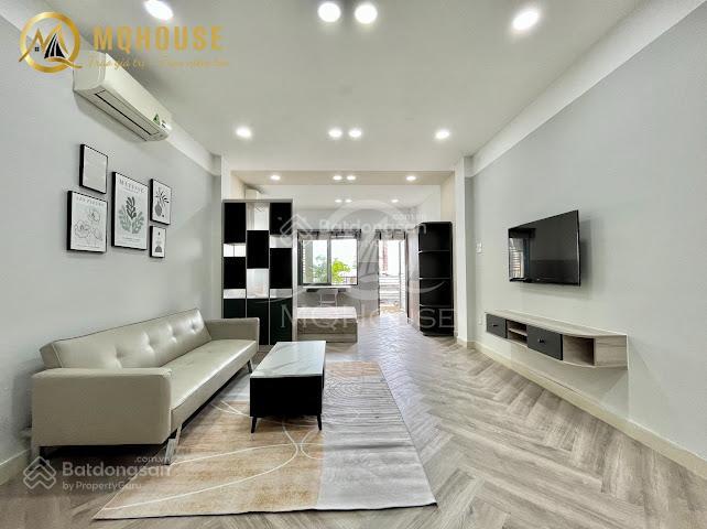 Căn hộ studio cửa sổ  ban công thoáng 45m2 full nội thất ngay sân bay