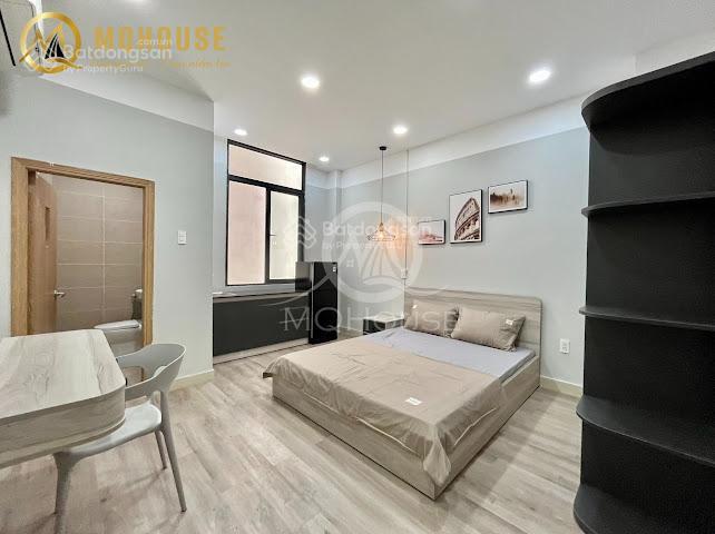 Căn hộ studio cửa sổ  ban công thoáng 45m2 full nội thất ngay sân bay