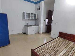 Còn 2 ccmn 30m2 chỉ 2.93.3 triệu/tháng tại 858 kim giang. khu bếp và nấu ăn riêng biệt, thoáng
