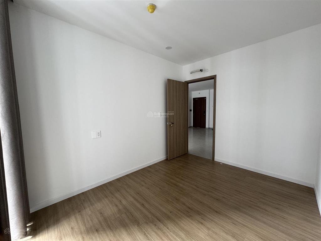 Cho thuê căn 1pn + 1wc view hồ bơi giá 5.5tr chung cư mt eastmark city, bao pql. nhà mới 100%