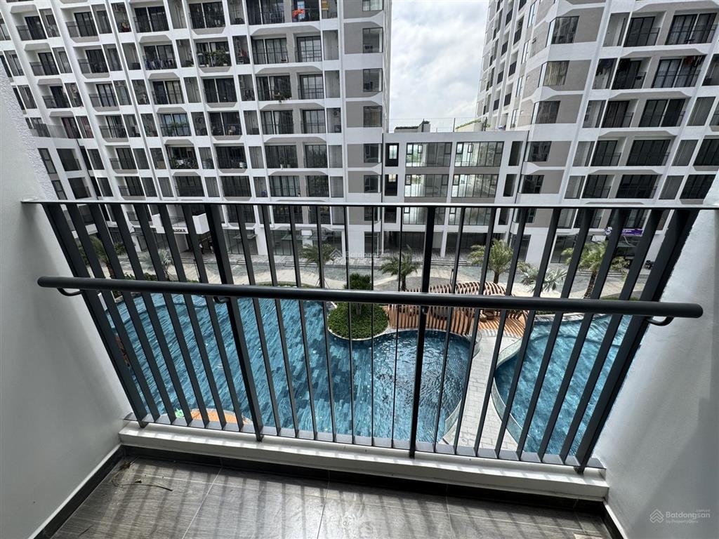 Cho thuê căn 1pn + 1wc view hồ bơi giá 5.5tr chung cư mt eastmark city, bao pql. nhà mới 100%