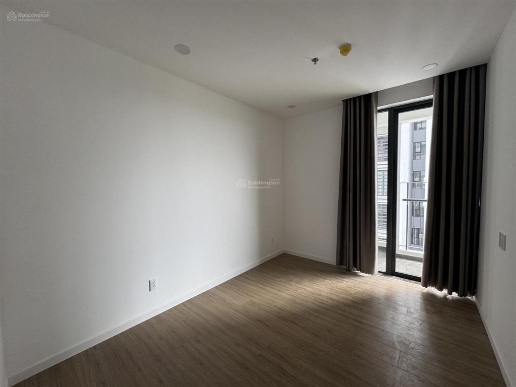 Cho thuê căn 1pn + 1wc view hồ bơi giá 5.5tr chung cư mt eastmark city, bao pql. nhà mới 100%