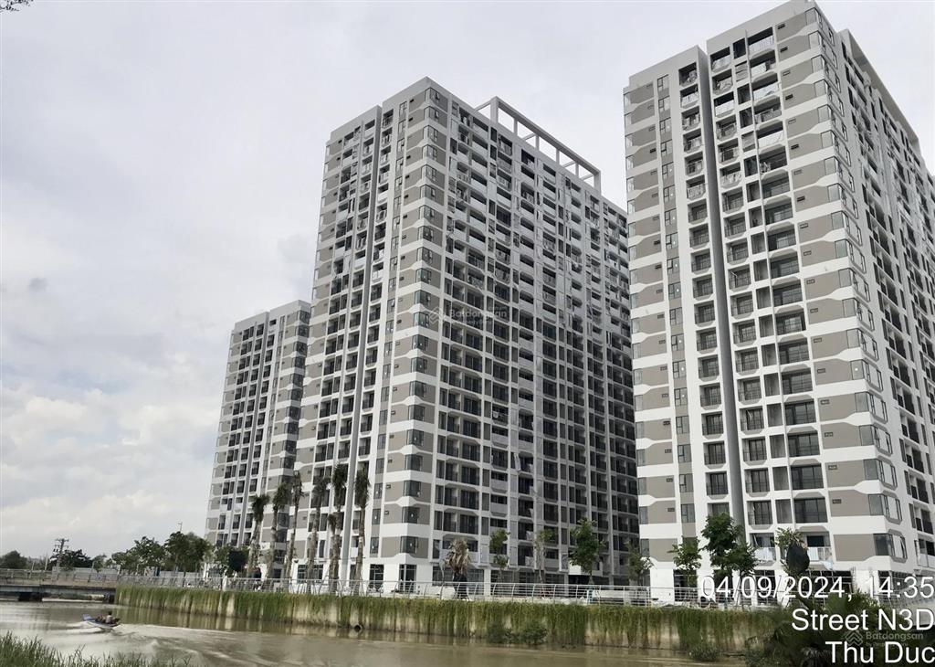 Tôi cần cho thuê căn 2pn+2wc có 2 máy lạnh giá 7tr nhà mới chung cư mt eastmark city