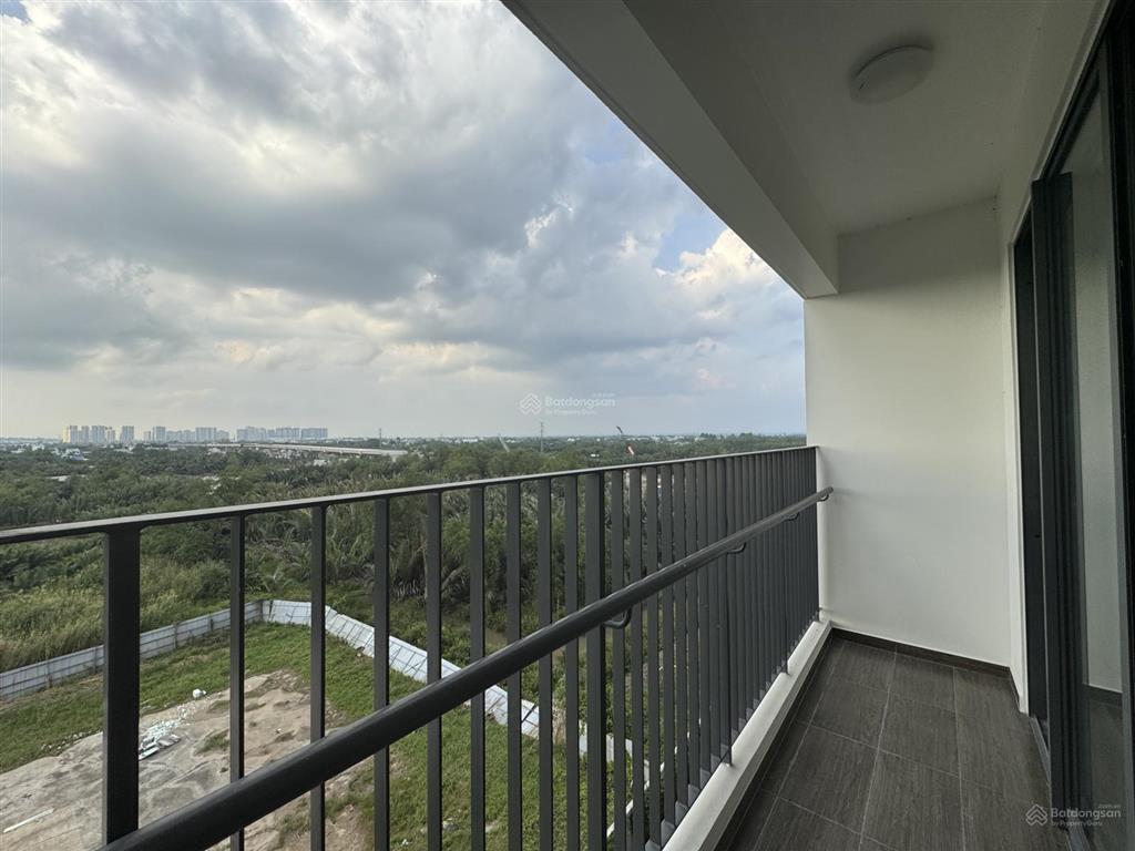 Tôi cần cho thuê căn 2pn+2wc có 2 máy lạnh giá 7tr nhà mới chung cư mt eastmark city