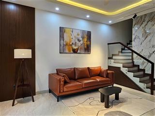 Cho thuê nhà nguyên căn vinhomes marina nội thất cao cấp, có thang máy