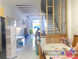 Bán nhà 3 tầng 1 tum đường đặng huy trứ dt 76m2, đường ht 14m, nhà mới thoáng mát, gần biển, 8 tỷ