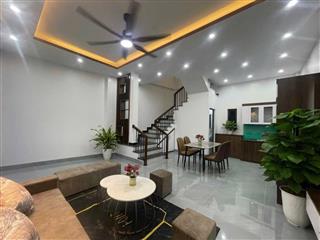 Bán căn nhà 3 tầng 67.7m2 ngõ phố Lam Sơn, ph Ngọc Châu, TP HD, 3 ngủ, 2 vs, chỉ 2 tỷ