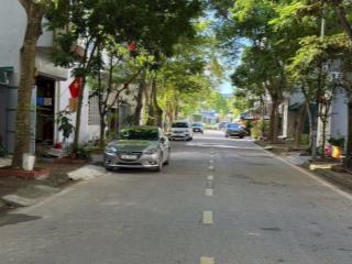 Bán lô đất góc mặt phố Lê Văn Hưu, ph Tứ Minh, TP HD nay là TP HP, 103.27m2, vị trí đẹp
