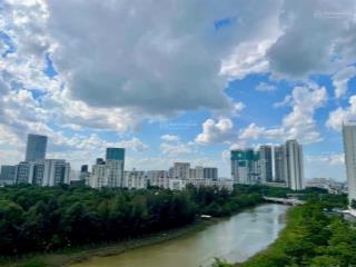 Bán căn hộ midtown m6 lầu cao view sông 124m ô xe hầm  giá tốt đầu tư