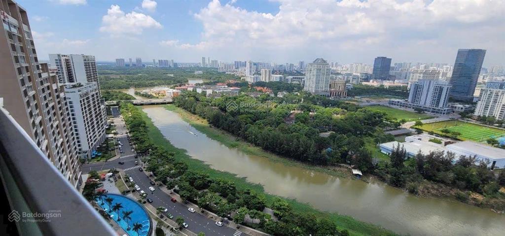 Bán m8 view sông thoáng mát ô xe hầm giá tốt nhất