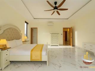 Độc nhất vô nhị cho thuê căn bt q7 view sông 8pn giá tốt đầy đủ tiện nghi hồ bơi, xông hơi