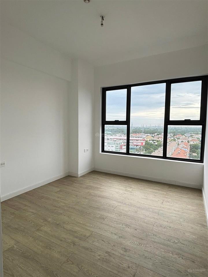 Gấp bán sang cọc hưng phúc 2pn 80m giá 8 tỷ view bt suất spa