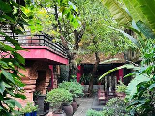Cho thuê biệt thự sân vườn trung tâm tân bình, dtsd 770m2, không gian xanh, thoáng mát