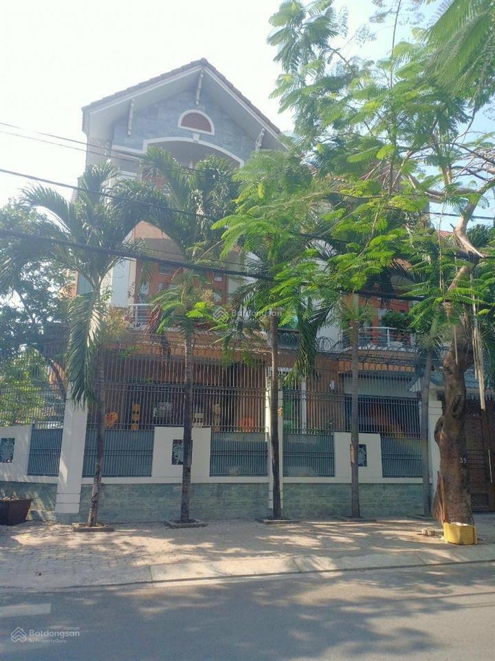 Bán biệt thự giá rẻ như đất,góc 2 mặt tiền view sông,dt 14x18m,kdc ven sông tân phong,p.tân phong