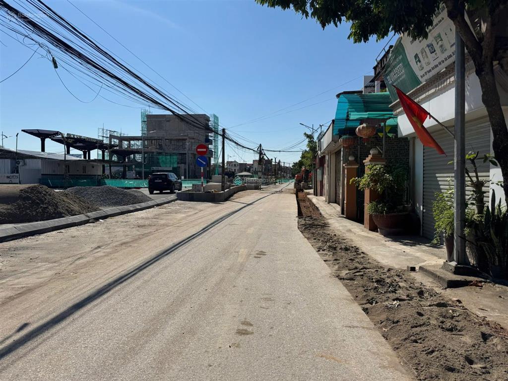 Chính chủ bán lô góc vip 3 mặt thoáng, view công viên, đẹp nhất dự án bích sơn central point