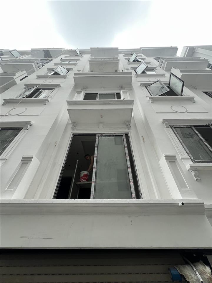 Chính chủ bán nhà tại đường tây hồ, 7 tầng thang máy giá đầu tư