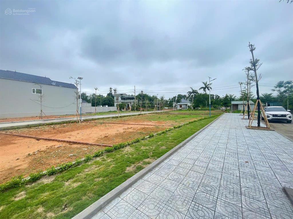 Bán gấp lô đất trung tâm hoà lạc 105.2m2 full tc  2 mặt tiền  gia tăng vốn mạnh nhờ sóng metro 5