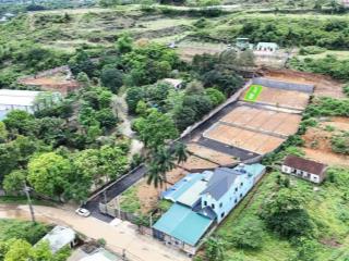 Bán cắt lỗ đất hoà lạc  96m2 trục chính đông xuân  sổ đỏ đang cắm ngân hàng  giá 2.3 tỷ