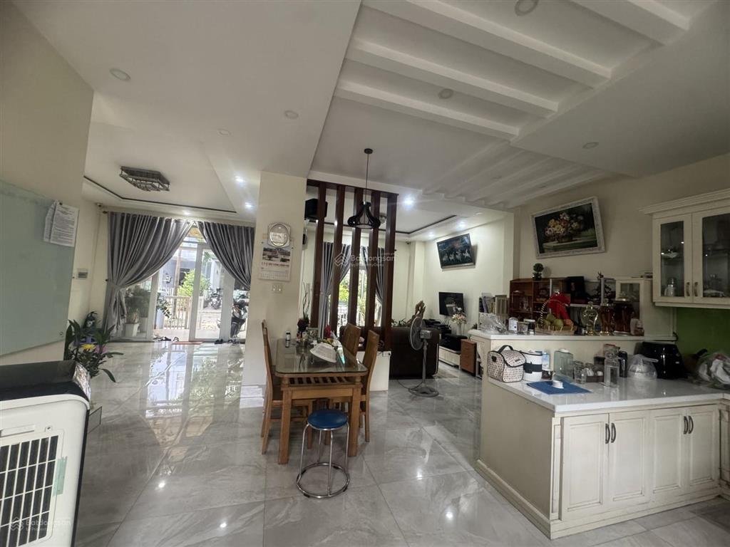 Lvcc villa trịnh công sơn q9 8x14m 1t2l sổ hồng giá tốt  chủ bán định cư