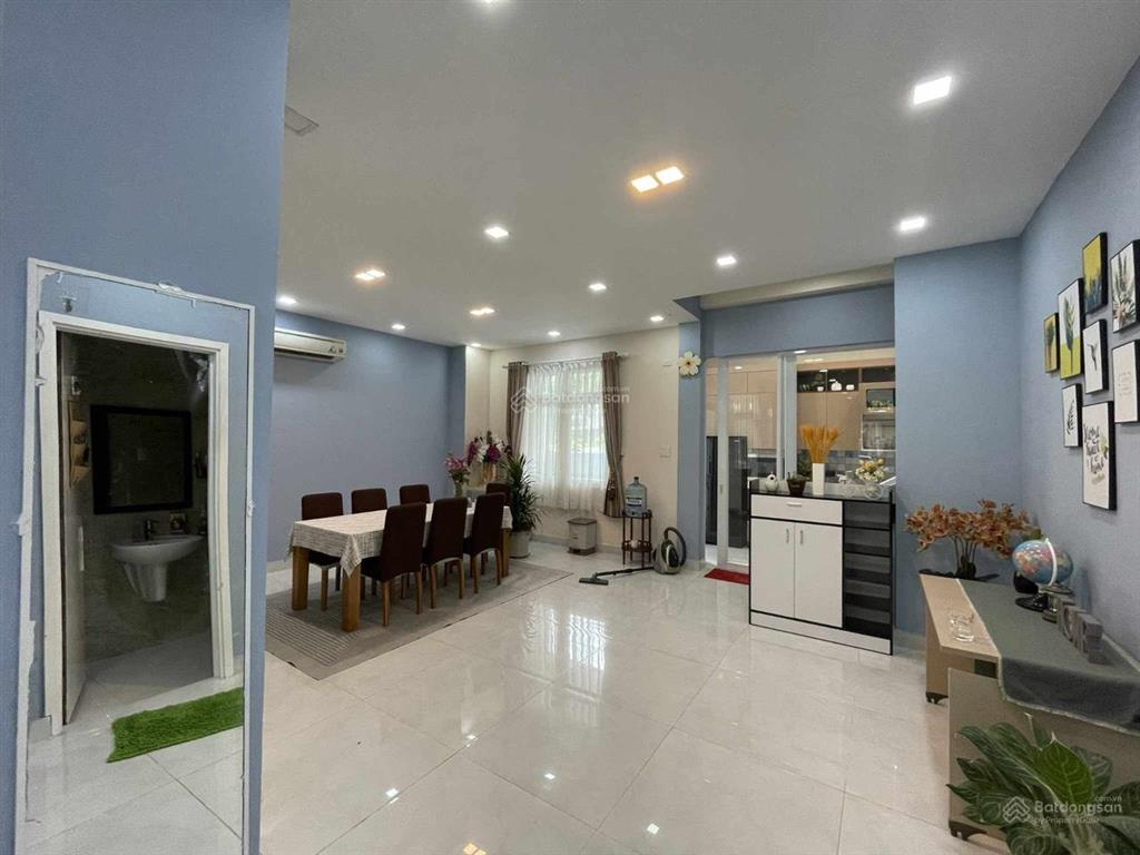 Lvcc villa trịnh công sơn q9 8x14m 1t2l sổ hồng giá tốt  chủ bán định cư