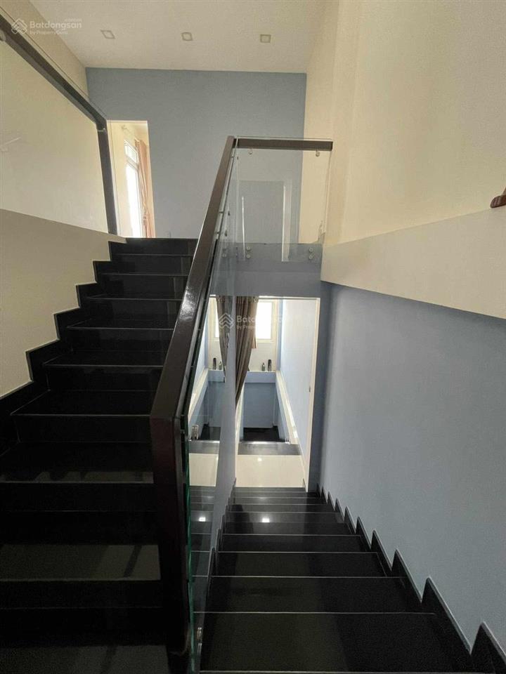 Lvcc villa trịnh công sơn q9 8x14m 1t2l sổ hồng giá tốt  chủ bán định cư