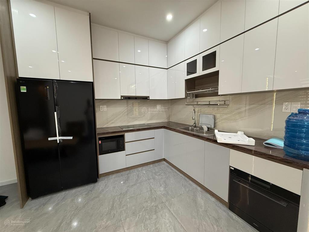 Cho thuê nhà mới 100% full nt khu compound verosa liên phường, q9