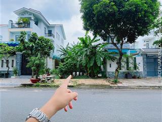 Chủ gửi nhà 8x20m chỉ 19.5 tỉ kdc khang điền intresco q9