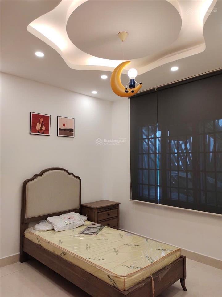 Hvl nc cho thuê nhà full nt kdchu compound villapark, liên phường q9