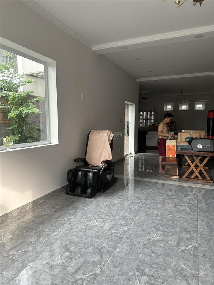 Cg cho thuê biệt thự liên phường mới 100% q9