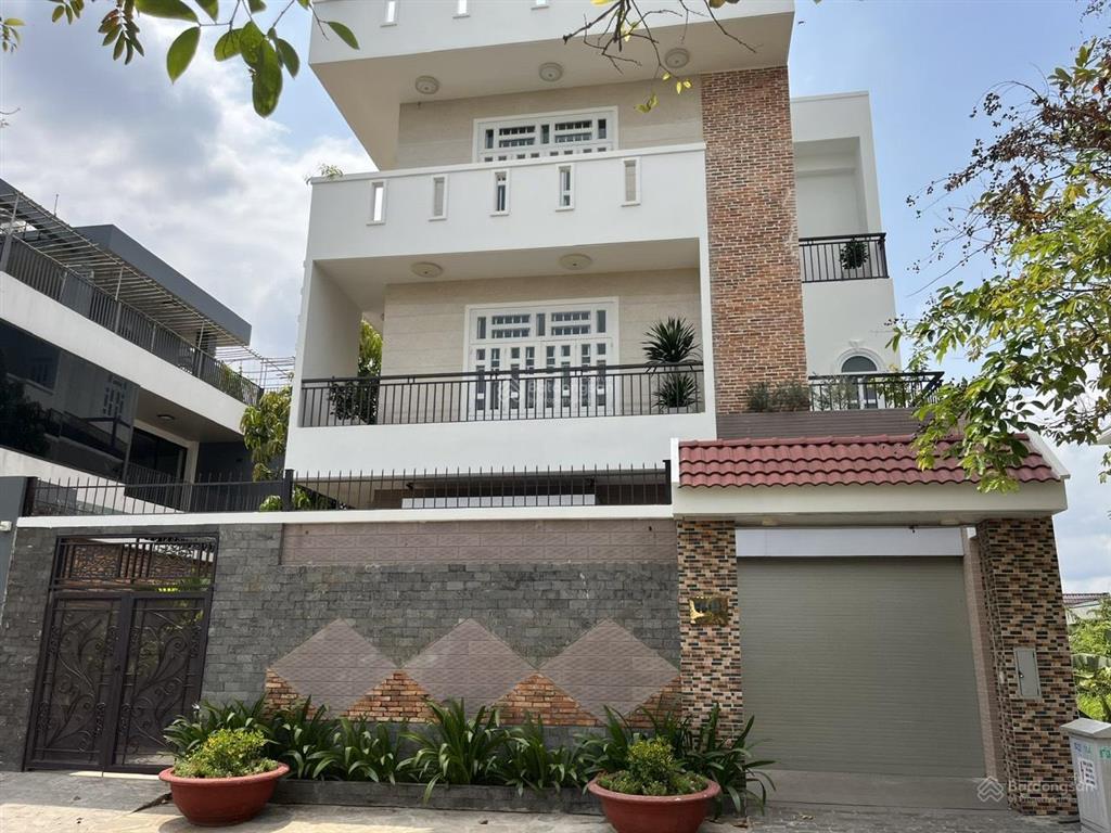 Cg cho thuê biệt thự liên phường mới 100% q9