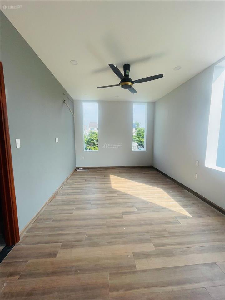 Bds hvl cho thuê biệt thự kdc gia hòa mới giá 30tr/th