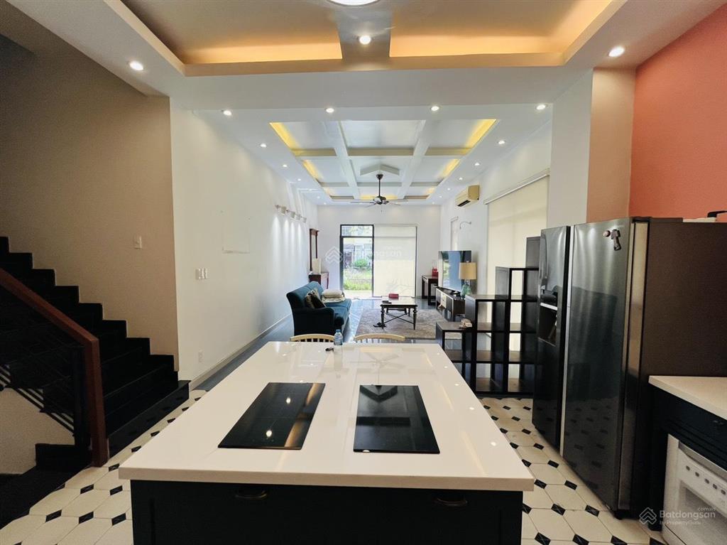 Bds hvl chủ gửi bán villa sân vườn góc 2mt khu compound thảo nguyên sài gòn q9