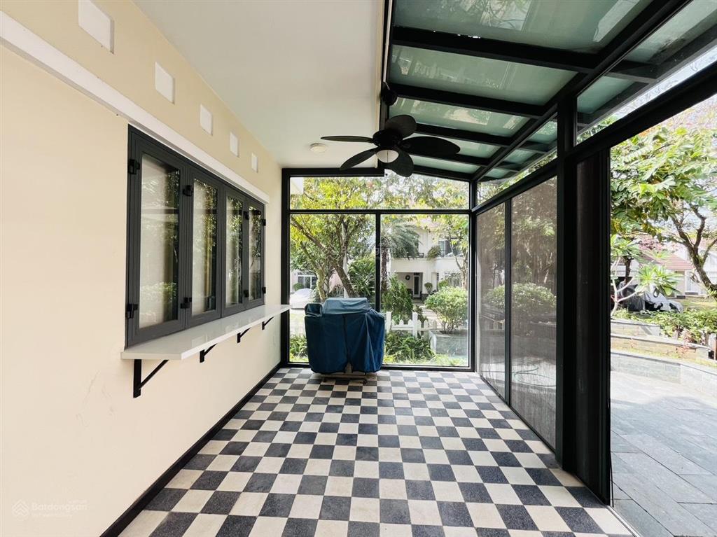 Bds hvl chủ gửi bán villa sân vườn góc 2mt khu compound thảo nguyên sài gòn q9