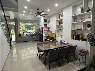 Bán nhà phố mặt tiền đường kdc parkriverside. 5x17  3tầng chỉ hơn 10 tỷ  tt thủ đức