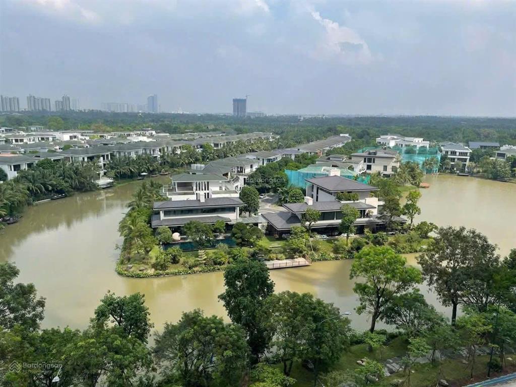 Bán căn hộ 2pn + 2wc sky forest view biệt thự đảo, ban công dài cực đẹp
