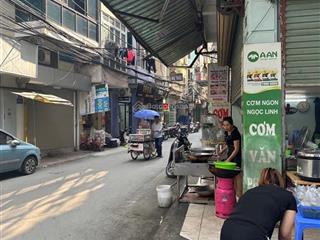 Bán đất tặng nhà c4 còn tốt, phố tây sơn, 180m2, ô tô tránh đỗ, lô góc, mặt tiền 8m, 33 tỷ
