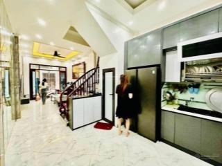 Cần bán nhà 5 tầng x 38m2, giá 6.73 tỷ cực nông, 2 thoáng, chưa bao giờ ngập, hữu hưng, nam từ liêm