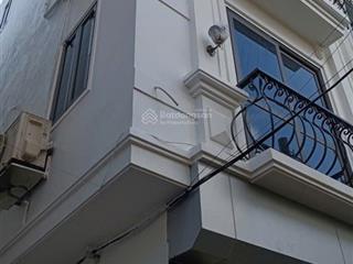 Gia đình cần bán nhà phố hữu hưng 38m 5 tầng 5 phòng ngủ, lô góc, cực thoáng sáng, chỉ 20m ra phố