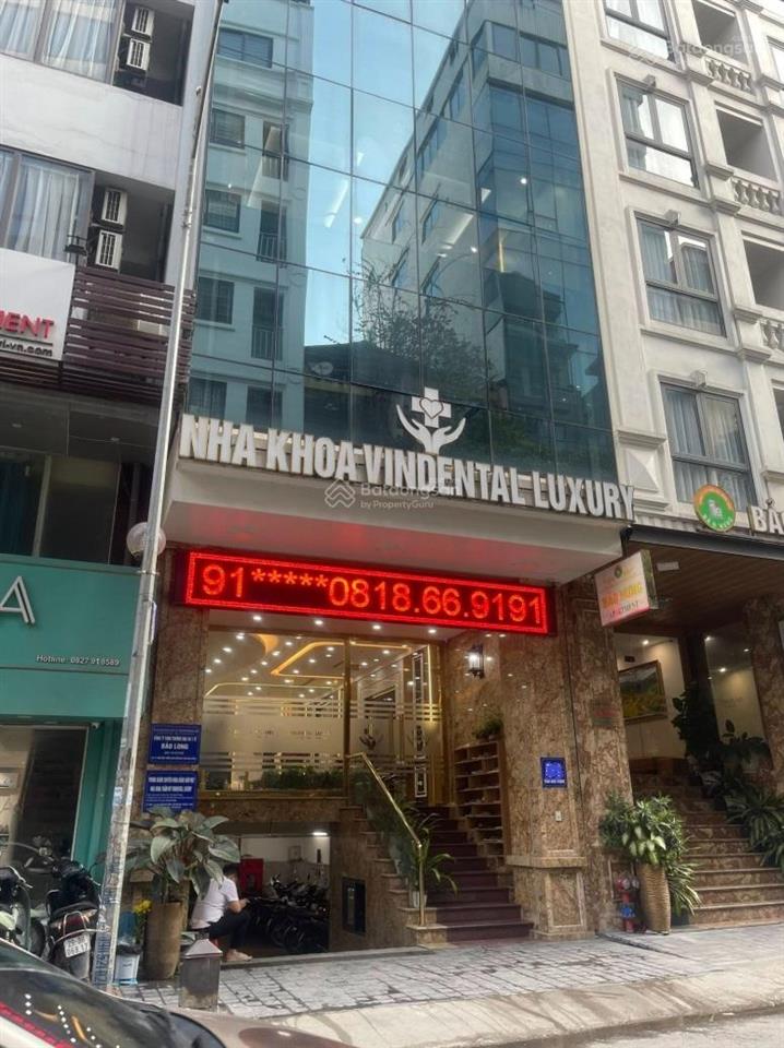 Bán nhà mặt phố đê la thành, mặt tiền 6.3m, 2 thoáng trước sau, vỉa hè rộng, ở penhouse và kd đỉnh