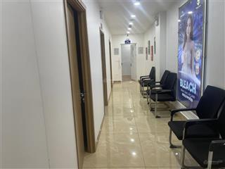 Bán tòa vp 9t, thang máy, mặt phố la thành, vỉa hè rộng, mặt tiền 6m, ngõ sau nhà thông ra kim mã