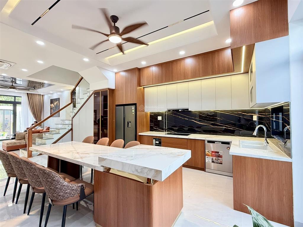 Nhà 3.5 tầng gói 3 mỹ gia thái xuân nha trang  cạnh võ nguyên giáp