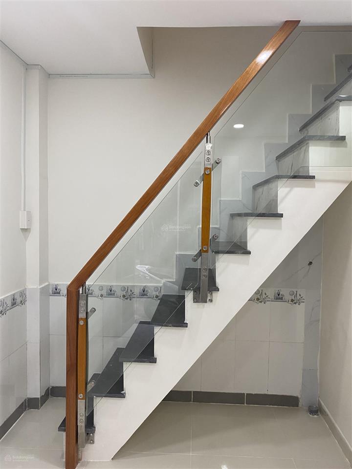 Bán nhà riêng sổ hồng công chứng sang tên trong ngày