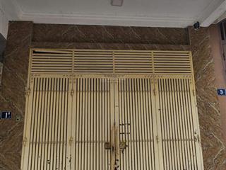 Cho thuê nr, cửa hàng, văn phòng 40m2 tại bạch đằng, hoàn kiếm, xe ô tô ngày đêm đỗ cửa