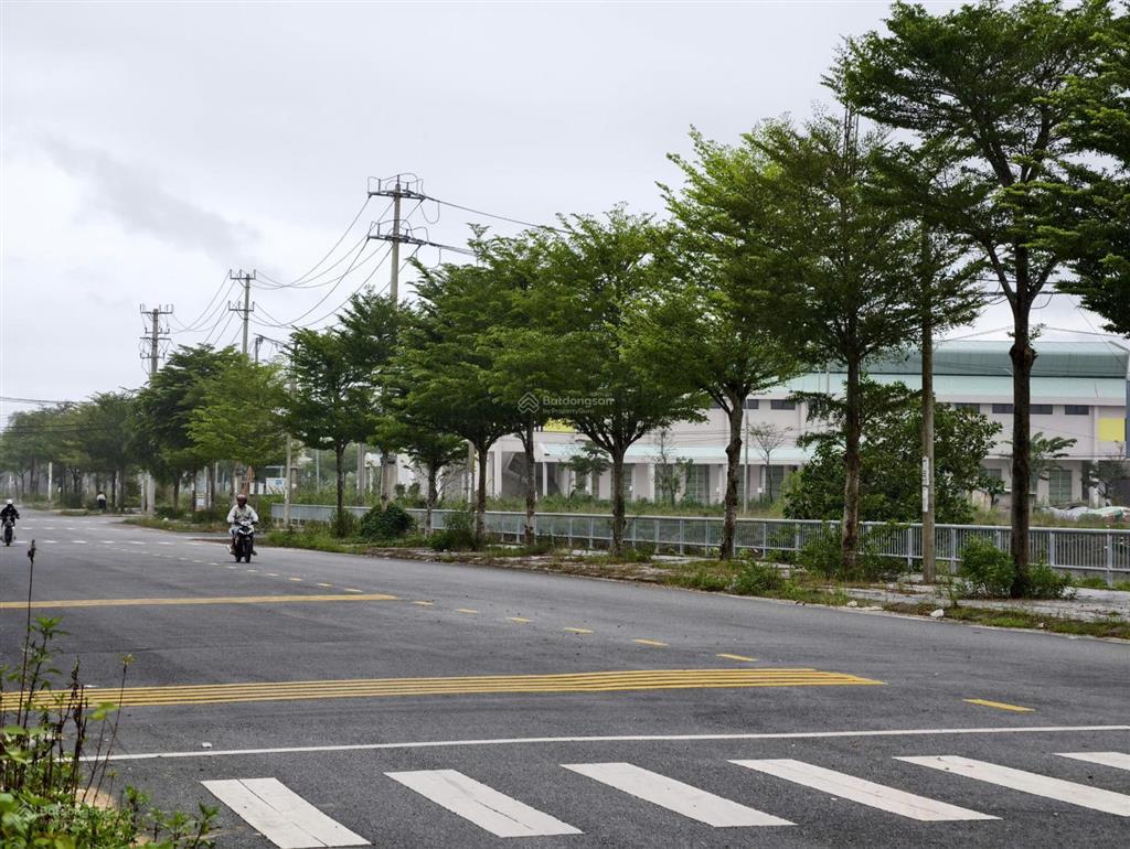 Bán đất mặt tiền chợ gần ql1a  đà nẵng